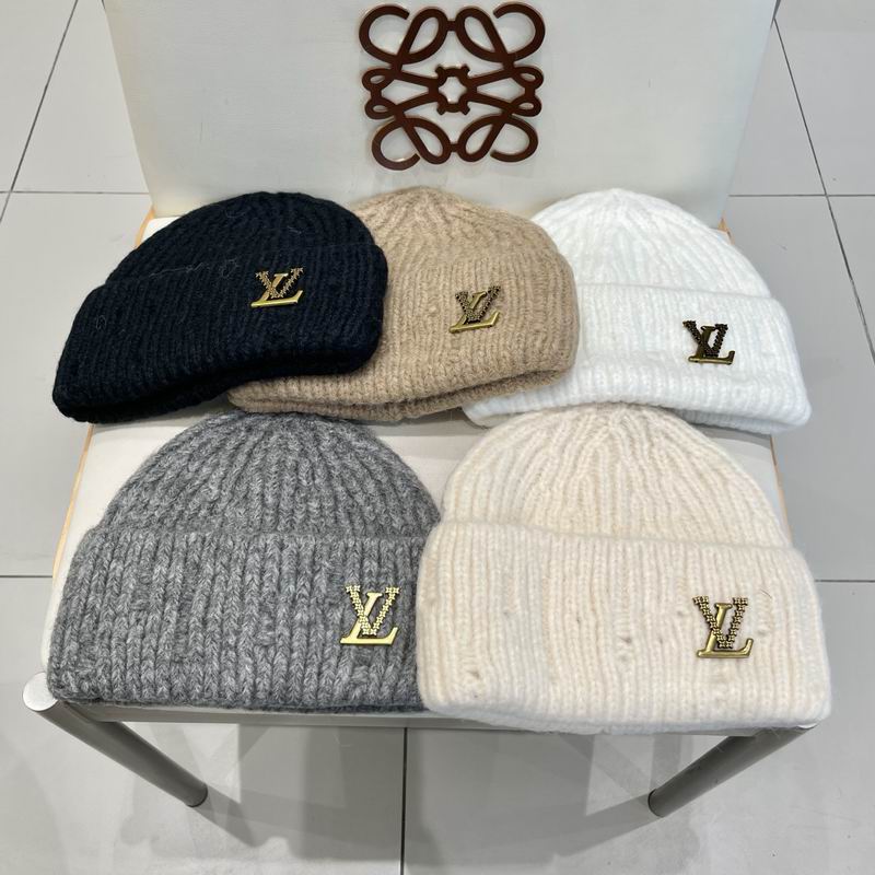 LV hat 090703